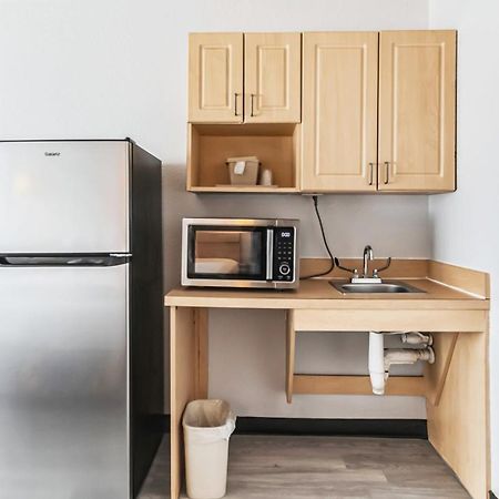 Home 1 Suites Extended Stay - Kissimmee Bagian luar foto