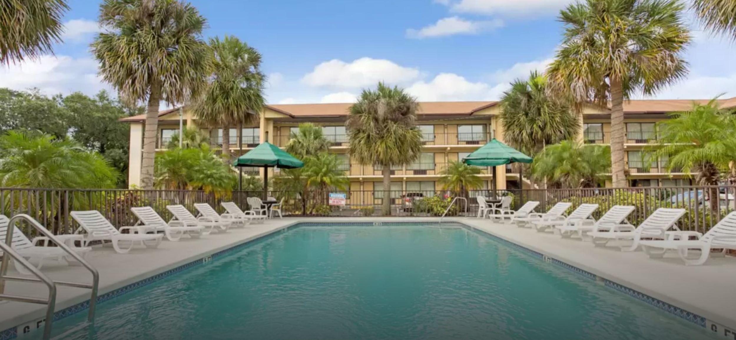 Home 1 Suites Extended Stay - Kissimmee Bagian luar foto