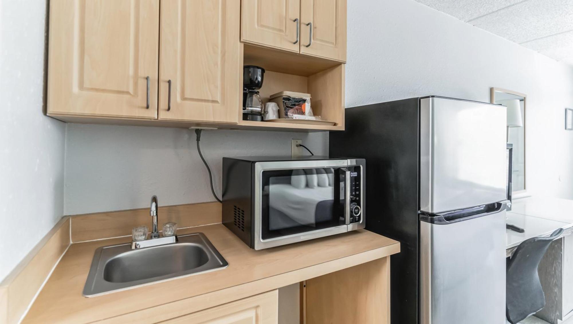 Home 1 Suites Extended Stay - Kissimmee Bagian luar foto
