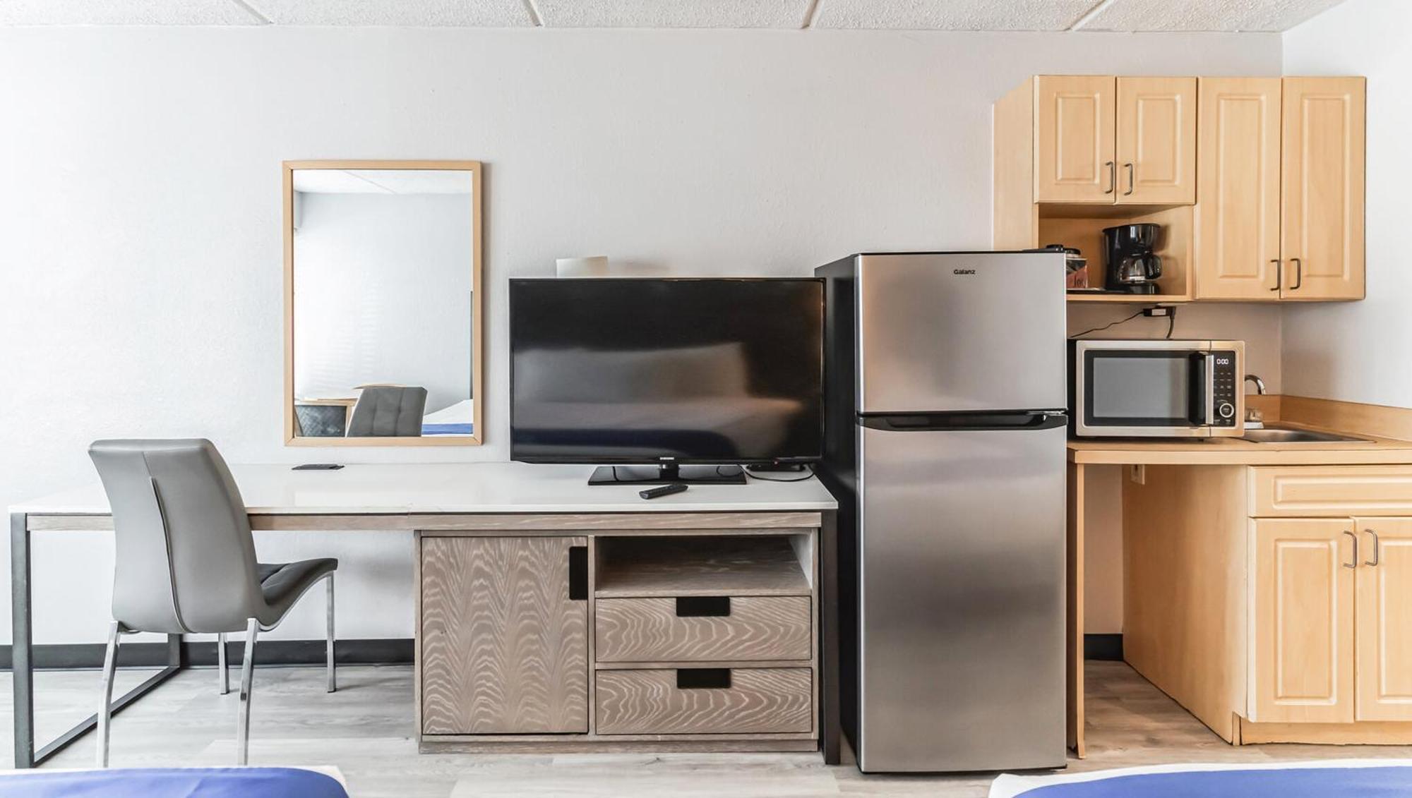 Home 1 Suites Extended Stay - Kissimmee Bagian luar foto
