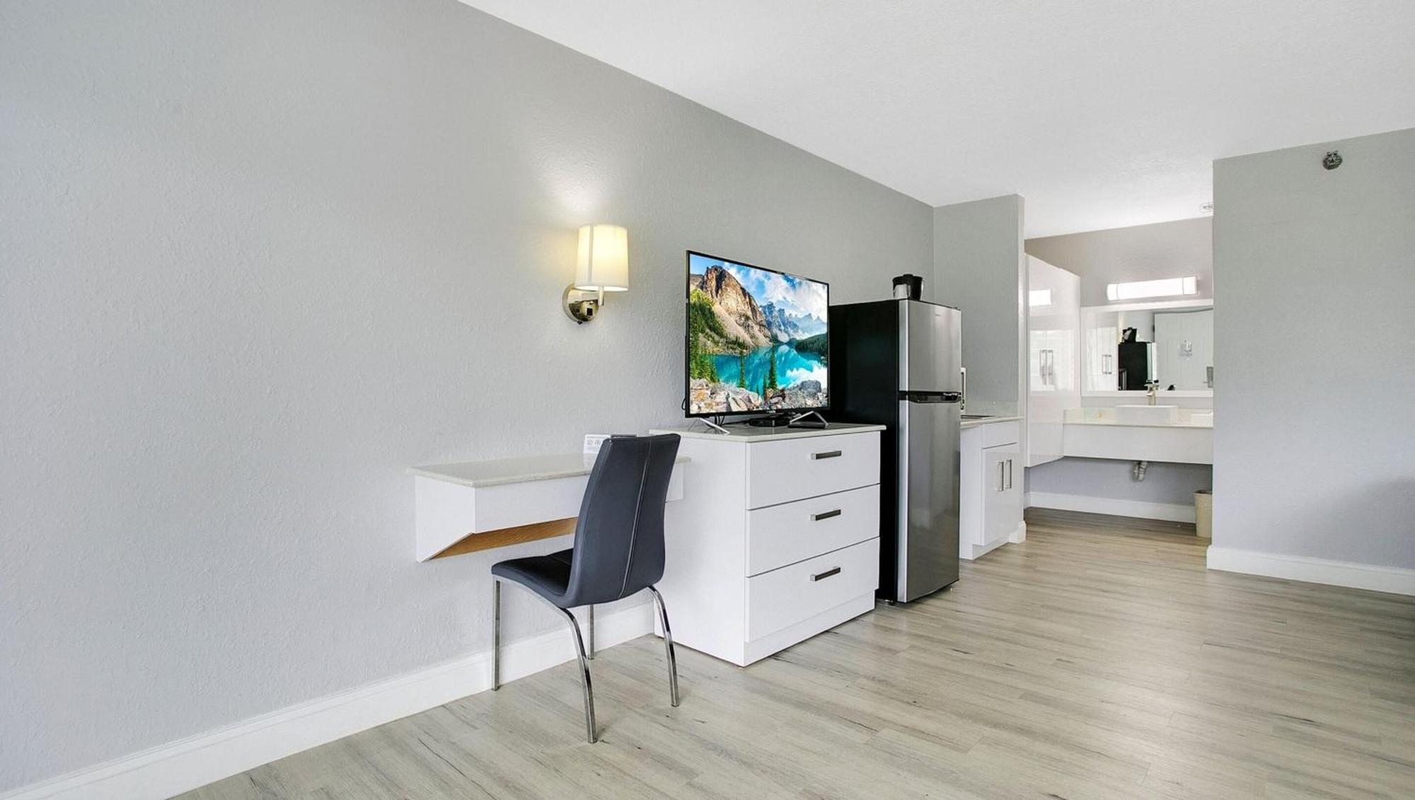 Home 1 Suites Extended Stay - Kissimmee Bagian luar foto