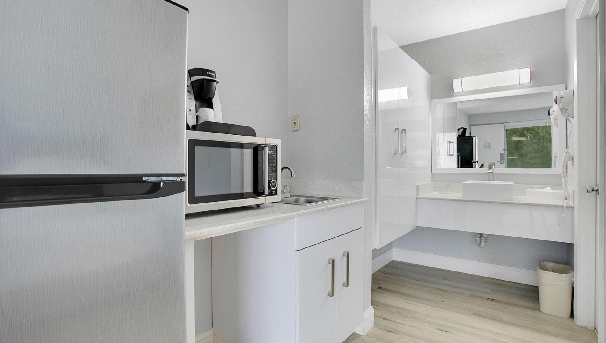 Home 1 Suites Extended Stay - Kissimmee Bagian luar foto