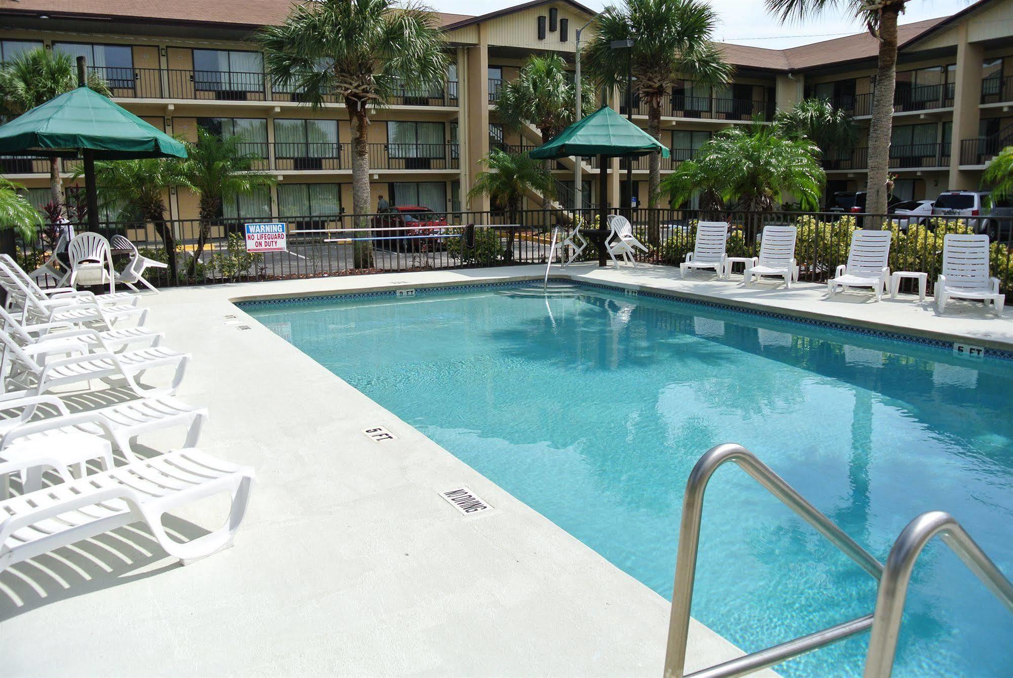 Home 1 Suites Extended Stay - Kissimmee Bagian luar foto